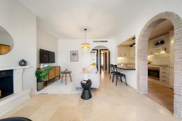 Venta de piso en Piso en Urbanización Los Pinos de Aloha, Aloha, Marbella, Marbella
photo 1