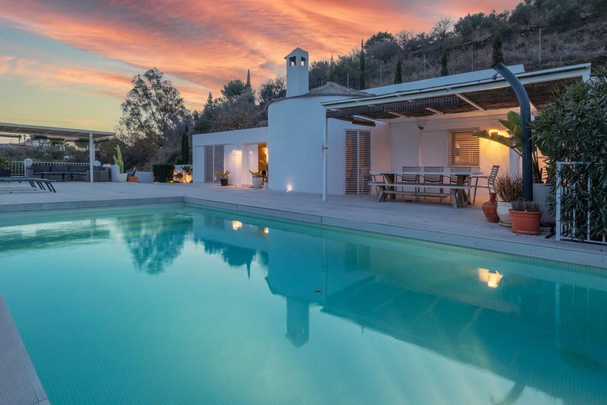 Properties for sale and rent in Spain photo 1