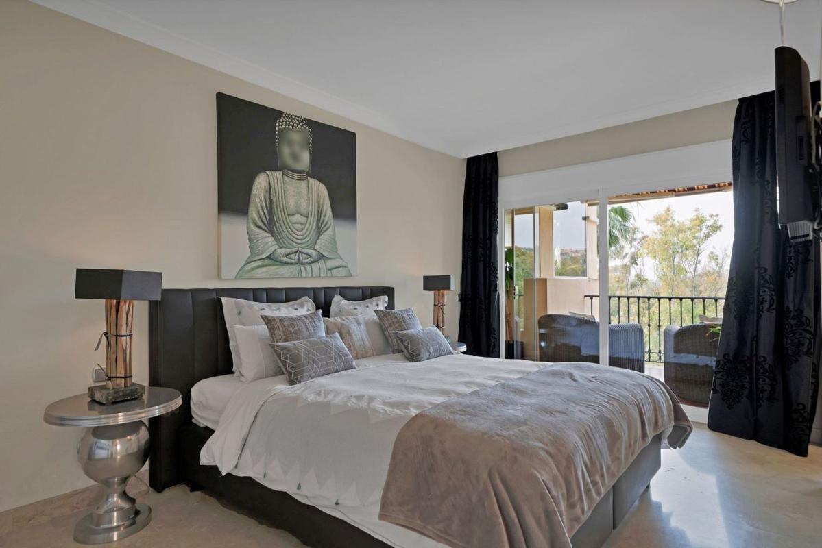 Venta de piso en Piso en Nueva Atalaya, Estepona, Estepona
 photo 2