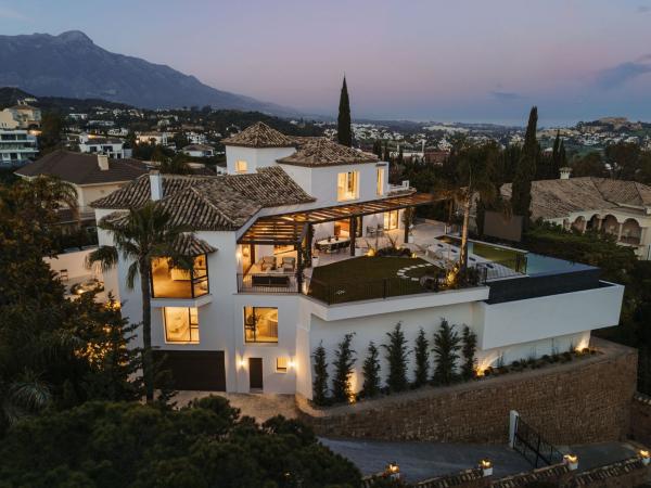 Casa o chalet independiente en Urbanizacion el Herrojo, 31, La Quinta, Benahavís photo 1