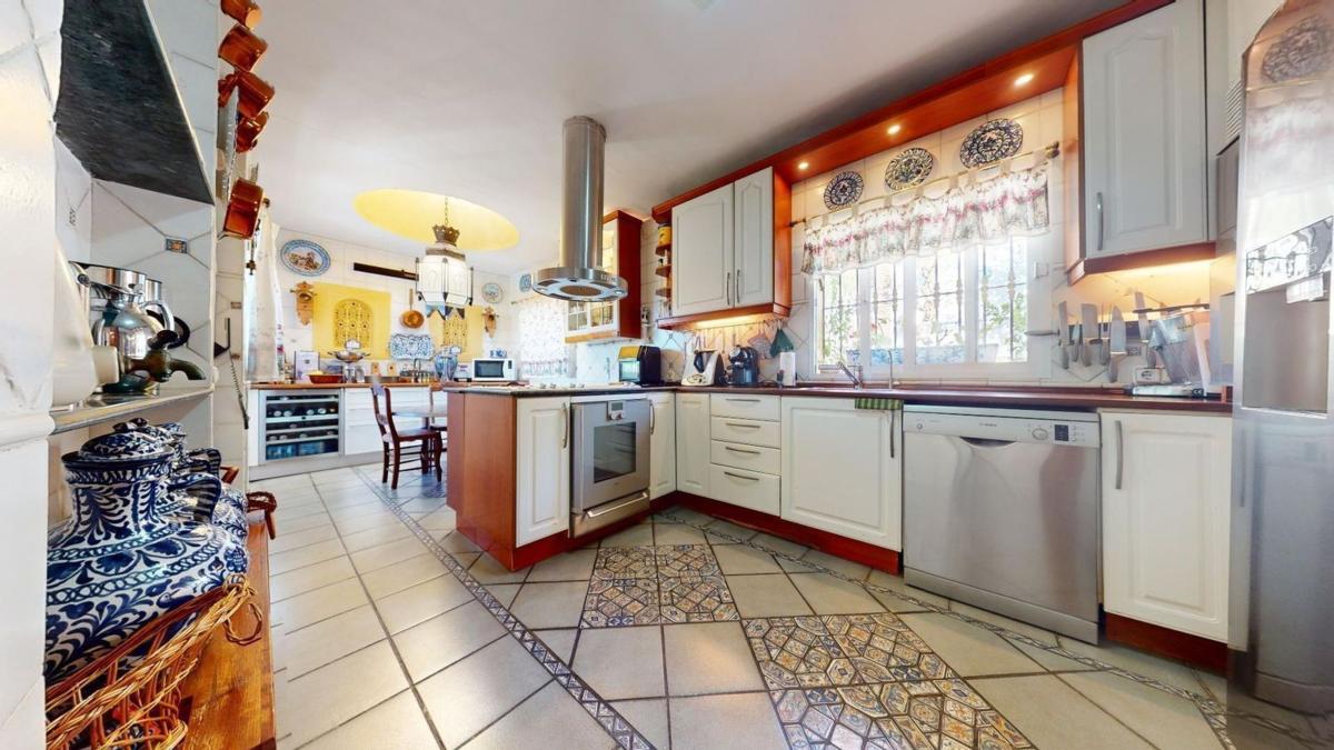 Properties for sale and rent in Spain photo 5