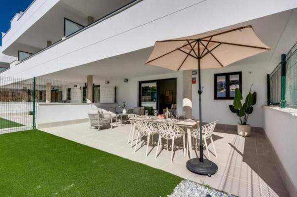 Продажа квартиры на Piso en Urbanizacion Costalita, Villacana - Costalita - Saladillo, Estepona, Эстепона
photo 1