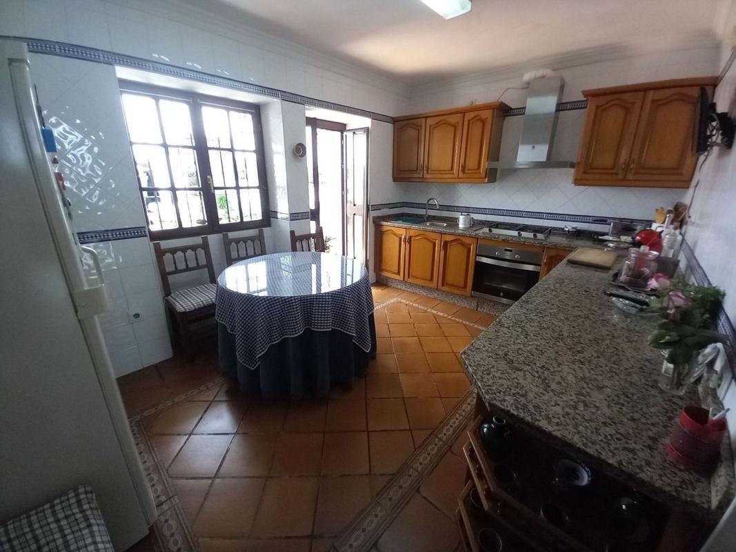 Properties for sale and rent in Spain photo 3