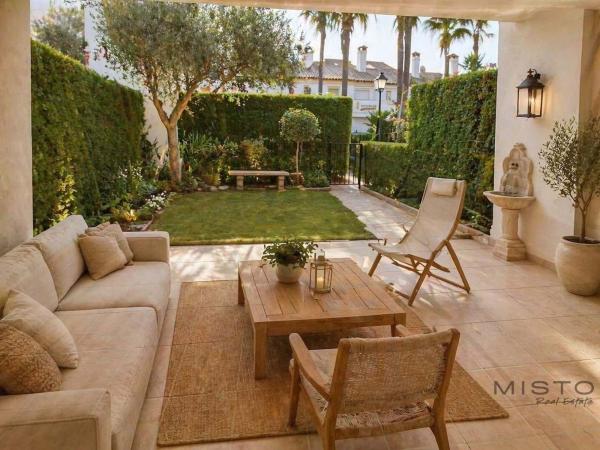 Chalet wolnostojący na sprzedaż w Casa o chalet en Calle Ana de Austria, 43, Puerto Banús, Marbella, Marbella photo 1