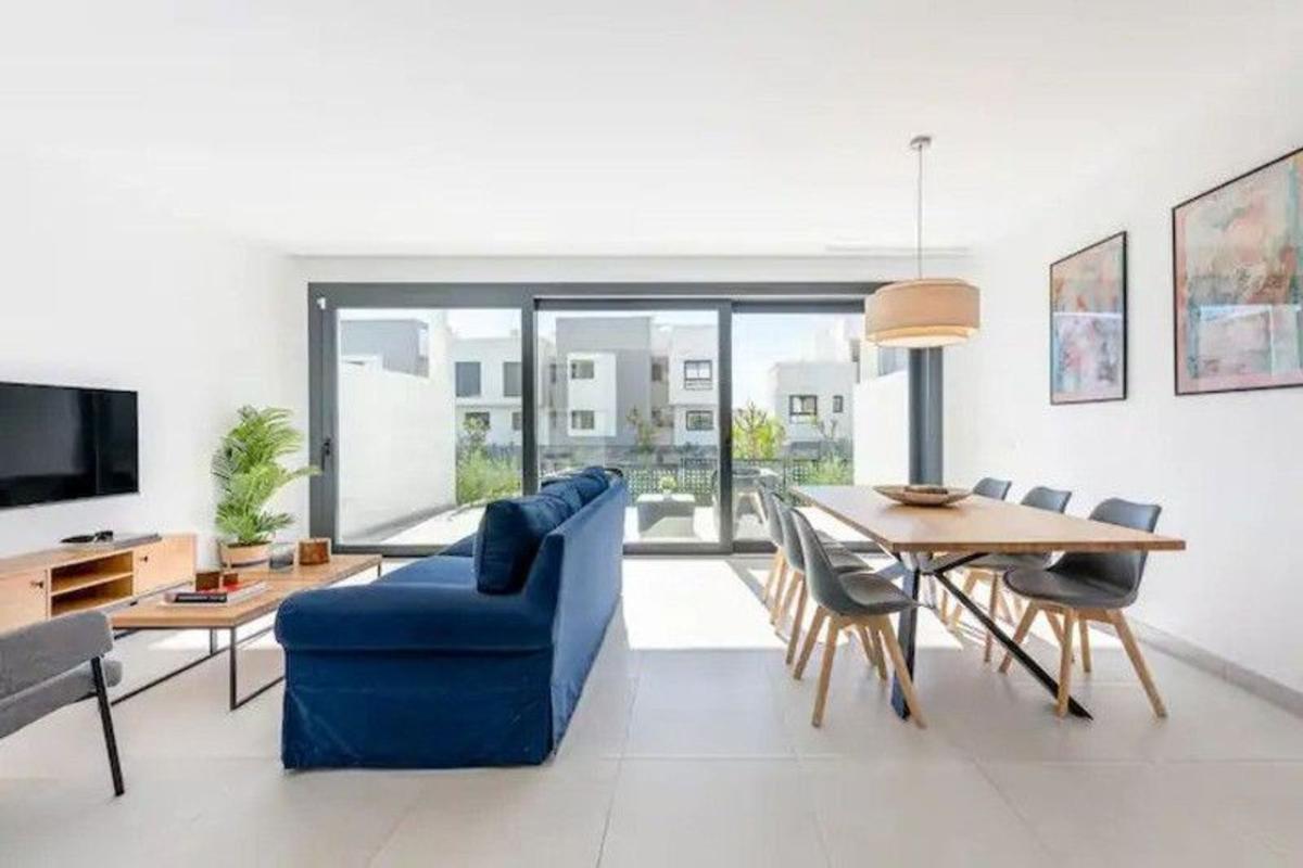 Sale of townhouse in Chalet adosado en Bel-Air, Estepona , Estepona photo 3