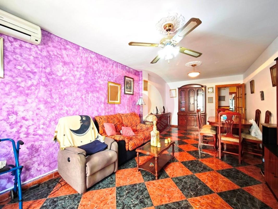 Venta de piso en Piso en Calle Canalejas, 10, Centro Ciudad - El Carmen, Vélez-Malaga, Vélez-Malaga
 photo 2