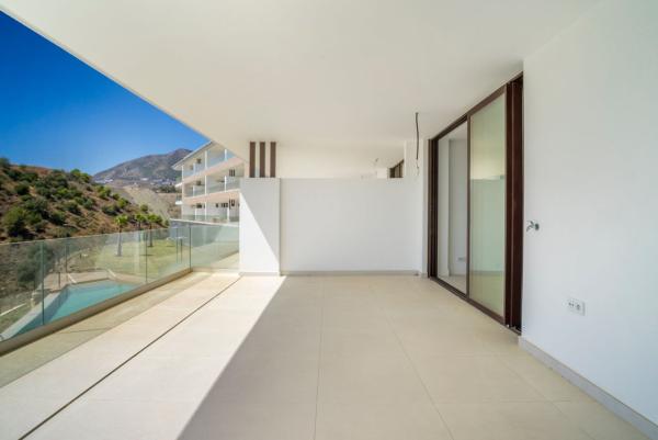 Sprzedaż mieszkania w Piso en Calle Alicia, El Higuerón, Fuengirola, Fuengirola
 photo 1
