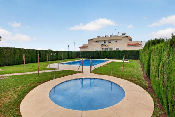 Venta de piso en Piso en Alquería-Torrealquería, Alhaurín de la Torre, Alhaurín de la Torre
photo 1