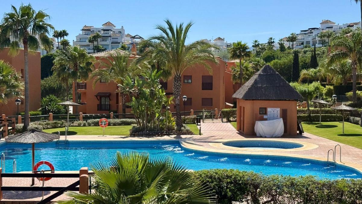 Продажа квартиры на Piso en La Alquería, Benahavís, Бенахавис
photo 2