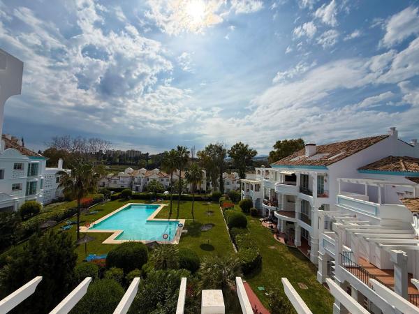 Дуплекс на продажу в Dúplex en Camino cortes, Guadalmina Baja, Marbella, Марбелла photo 1