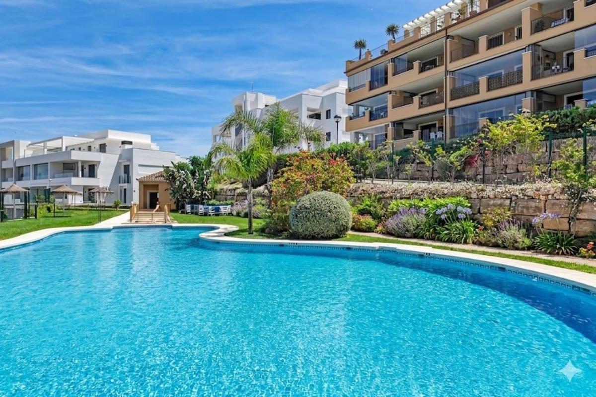 Sale of apartment in Piso en La Cala de Mijas, Mijas, Mijas
photo 2