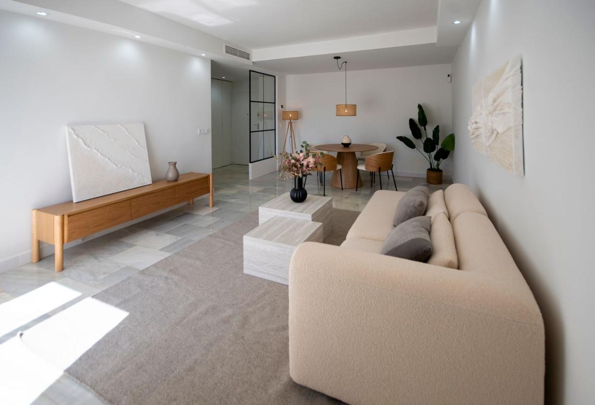 Venta de piso en Piso en Bahia De Estepona, Guadalobón, Estepona, Estepona
photo 3