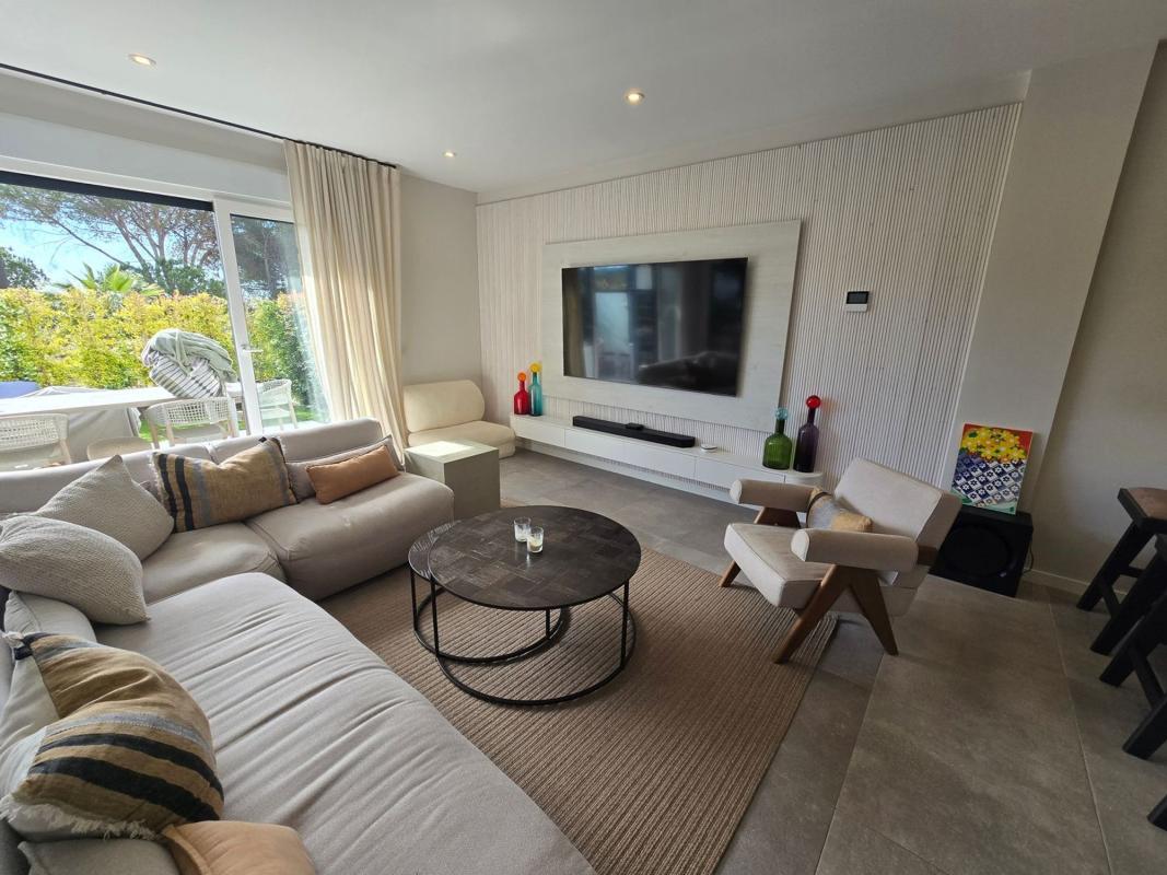 Продажа таунхауса в Chalet adosado en Sierra Nieves-reser Mijas, 3, La Cala de Mijas, Mijas , Михас photo 3