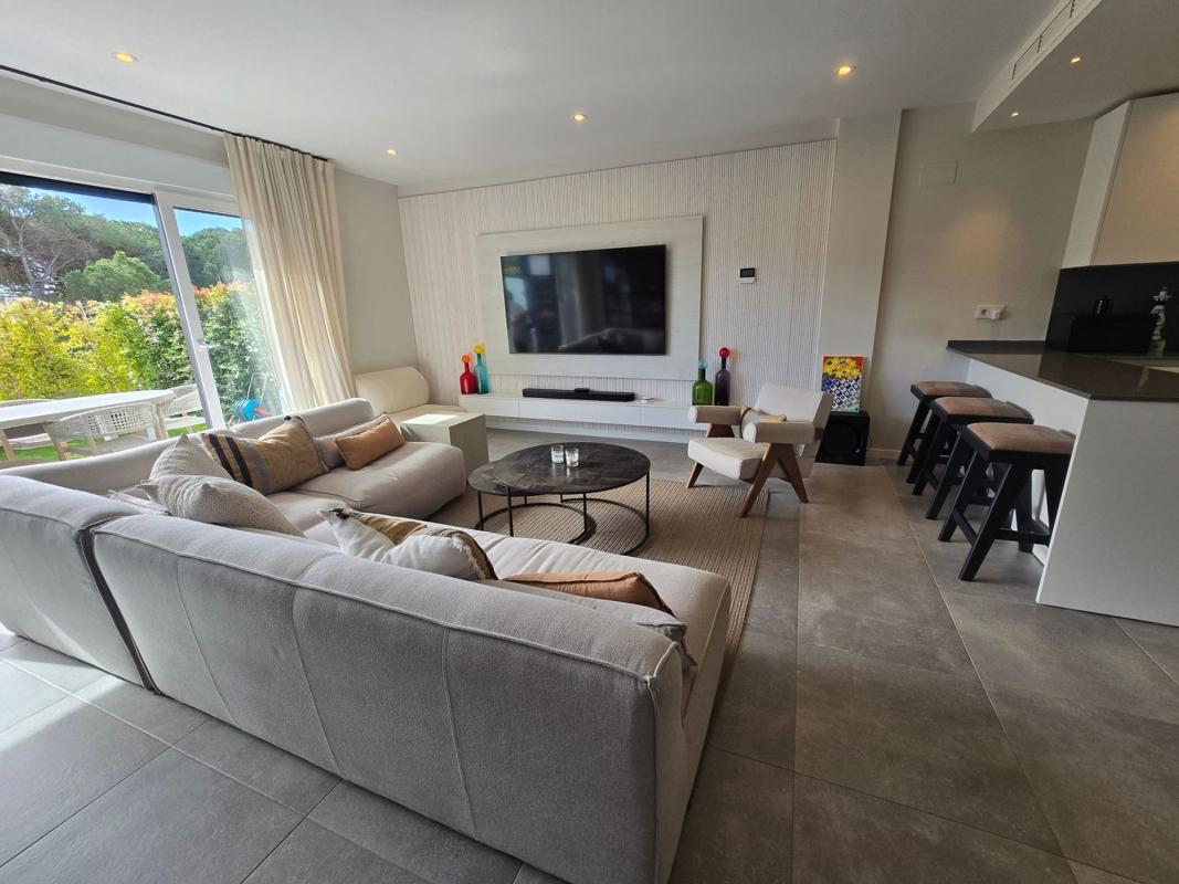 Продажа таунхауса в Chalet adosado en Sierra Nieves-reser Mijas, 3, La Cala de Mijas, Mijas , Михас photo 4