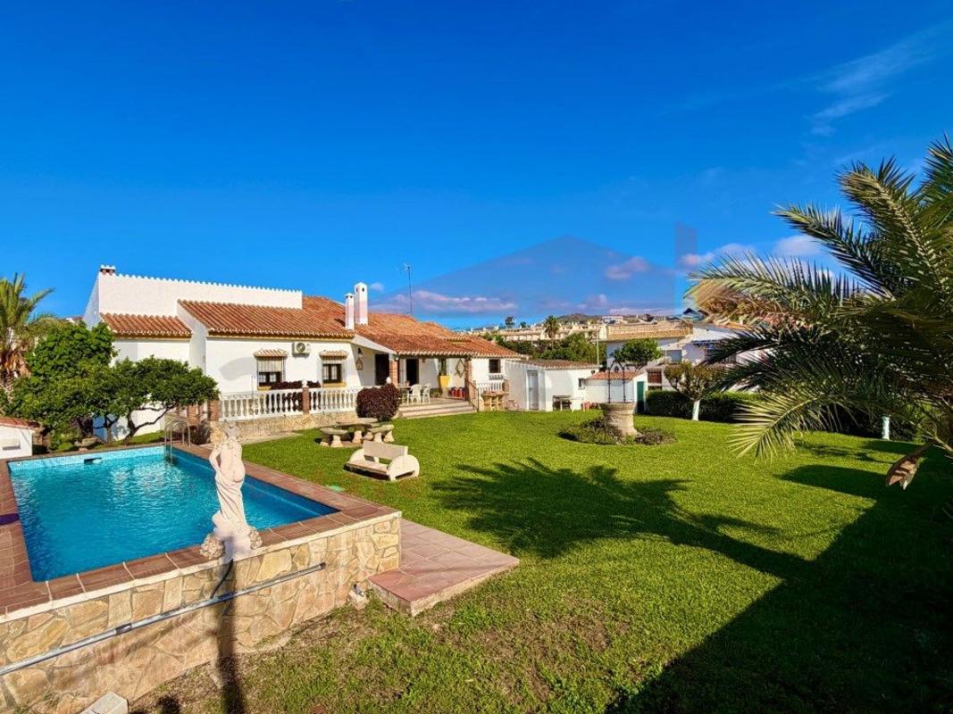 Properties for sale and rent in Spain photo 1