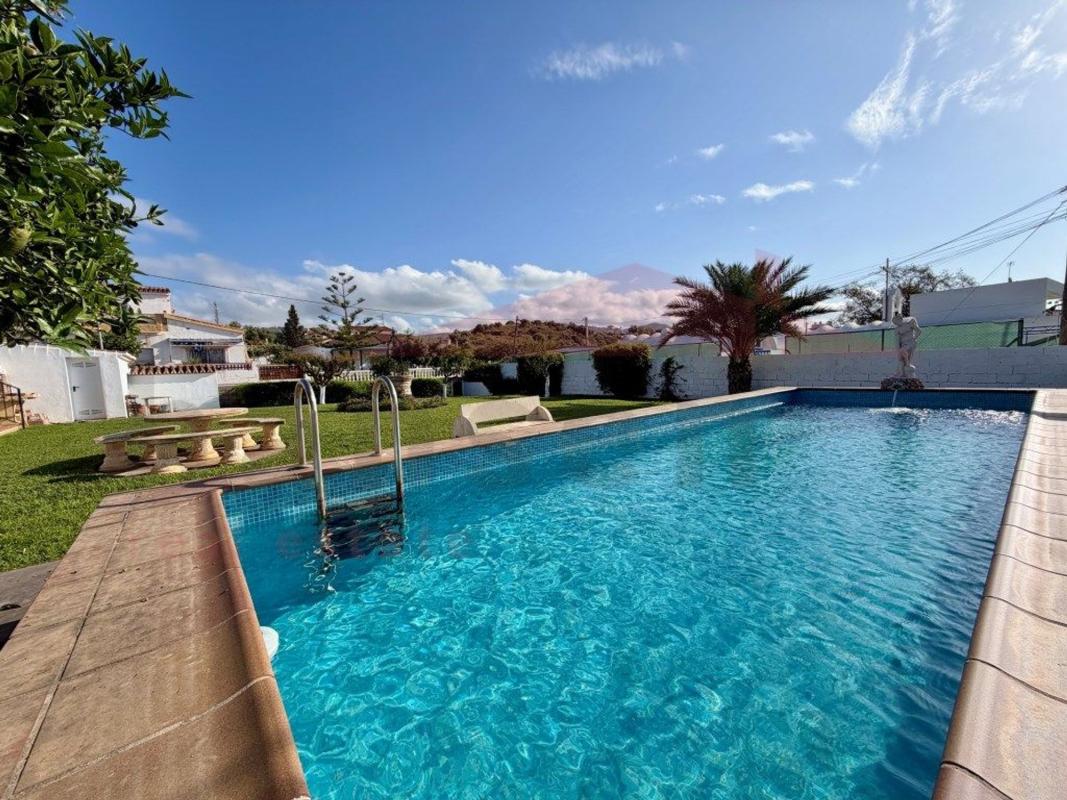 Properties for sale and rent in Spain photo 3