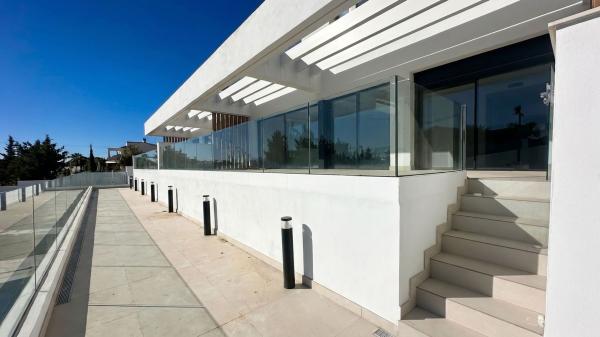Duplex na sprzedaż w Dúplex en Calle Lituania, 62, Huerta Nueva, Estepona, Estepona photo 1