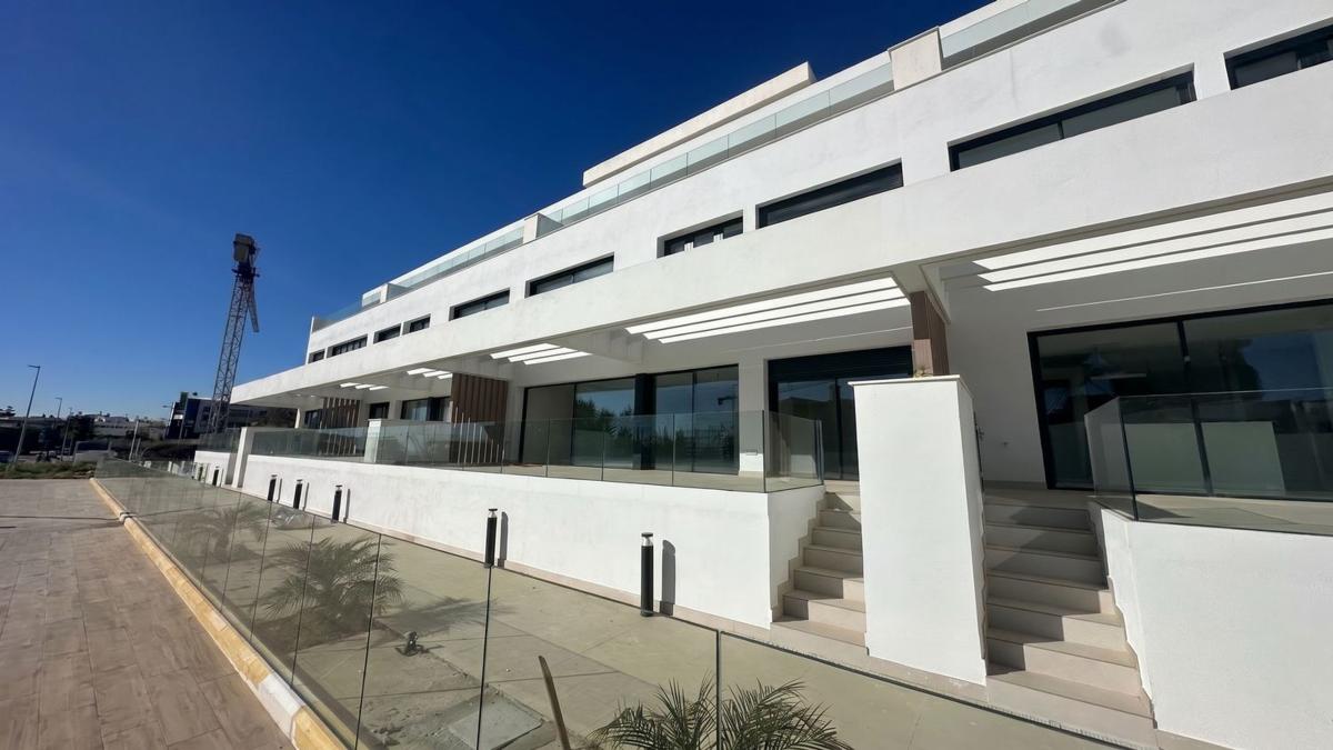 Продажа дуплекса на Dúplex en Calle Lituania, 62, Huerta Nueva, Estepona, Эстепона photo 4