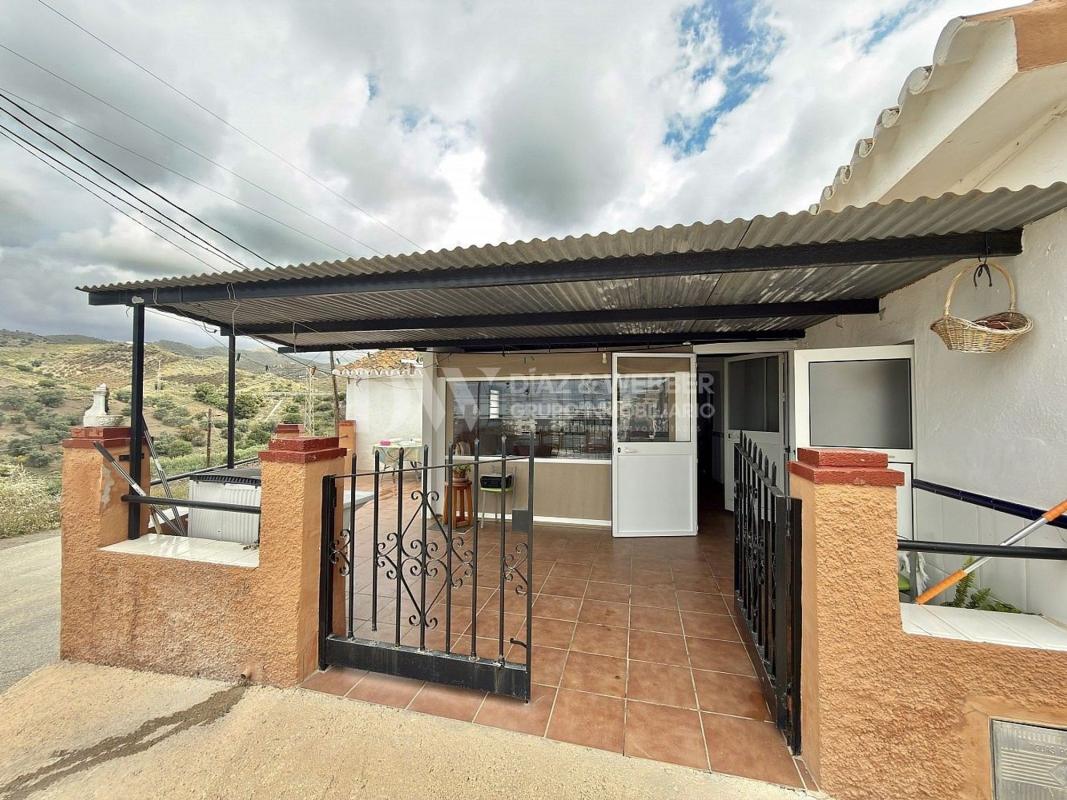 Sale of independent chalet in Casa o chalet en Benajarafe, Vélez-Malaga, Vélez-Málaga
photo 1