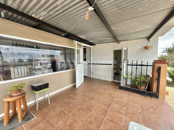 Частный шале на продаже в Casa o chalet en Benajarafe, Vélez-Malaga, Велес-Малага thumbnail 1