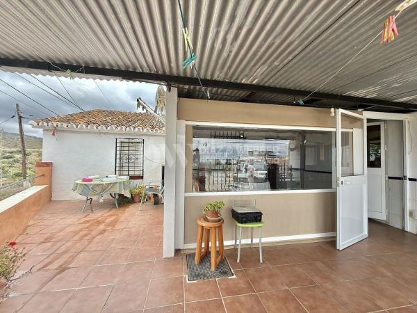 Частный шале на продаже в  Casa o chalet en Benajarafe, Vélez-Malaga, Велес-Малага photo 4