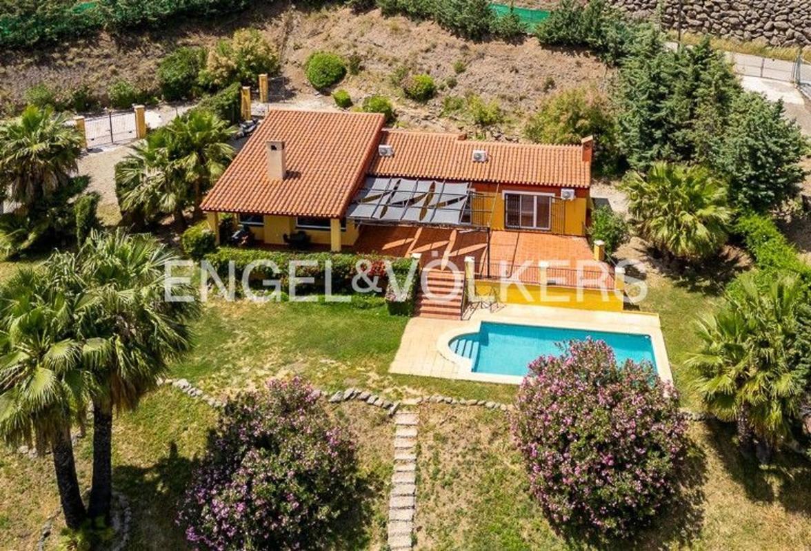Properties for sale and rent in Spain photo 1