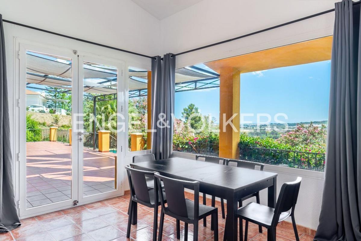 Properties for sale and rent in Spain photo 5