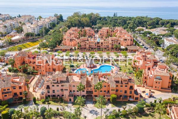 Sprzedaż mieszkania w Piso en Calle Campo de Luna, Atalaya-Isdabe, Estepona, Estepona
 photo 1