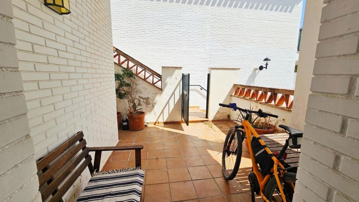 Sprzedaż szeregowego domku w Chalet adosado en Calle Verdi, 5, Rancho Domingo - La Hacienda, Benalmádena , Benalmádena photo 3