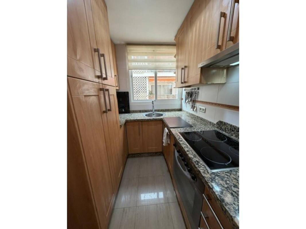 Venta de piso en Piso en Pasaje Victoria, Puerto de Estepona, Estepona, Estepona
photo 4