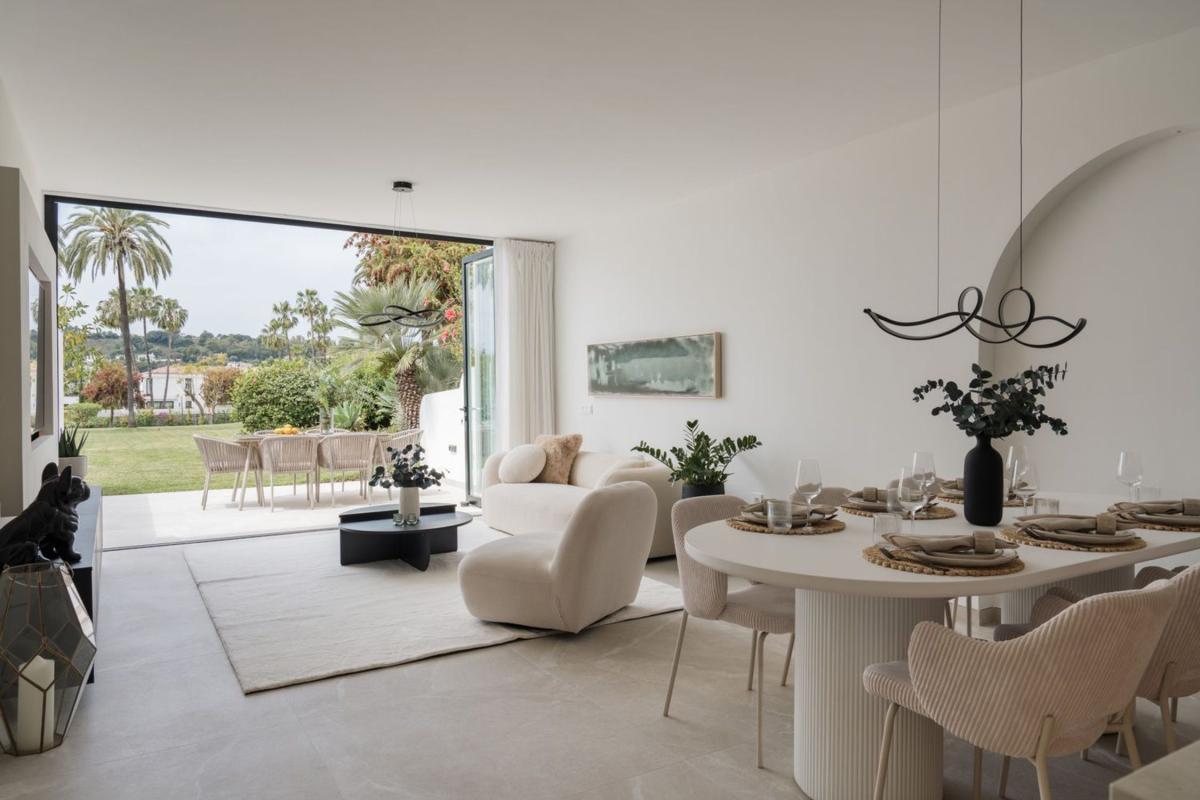 Продажа таунхауса в Chalet adosado en Urbanizacion n Andal Aloha Golf, Aloha, Marbella , Марбелла photo 1