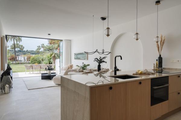 Chalet adosado en Urbanizacion n Andal Aloha Golf, Aloha, Marbella photo 2
