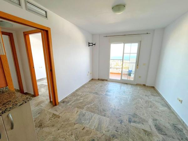 Venta de piso en Piso en Calle Biznaga, Centro, Benalmádena, Benalmádena
 photo 3