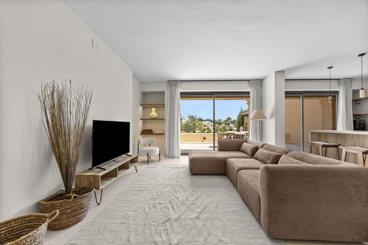 Venta de duplex en Dúplex en Urbanizacion Cartuja del Golf, Nueva Atalaya, Estepona, Estepona photo 2