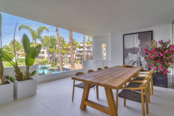 Sale of flat in Piso en Urbanizacion Marina Marbella, 6, Puente Romano, Marbella, Marbella
 photo 1