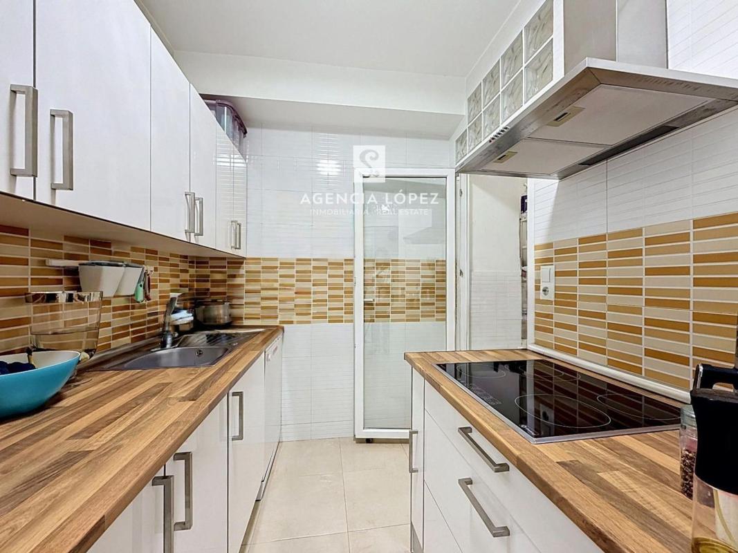 Venta de piso en Piso en Centro, Estepona, Estepona
 photo 5