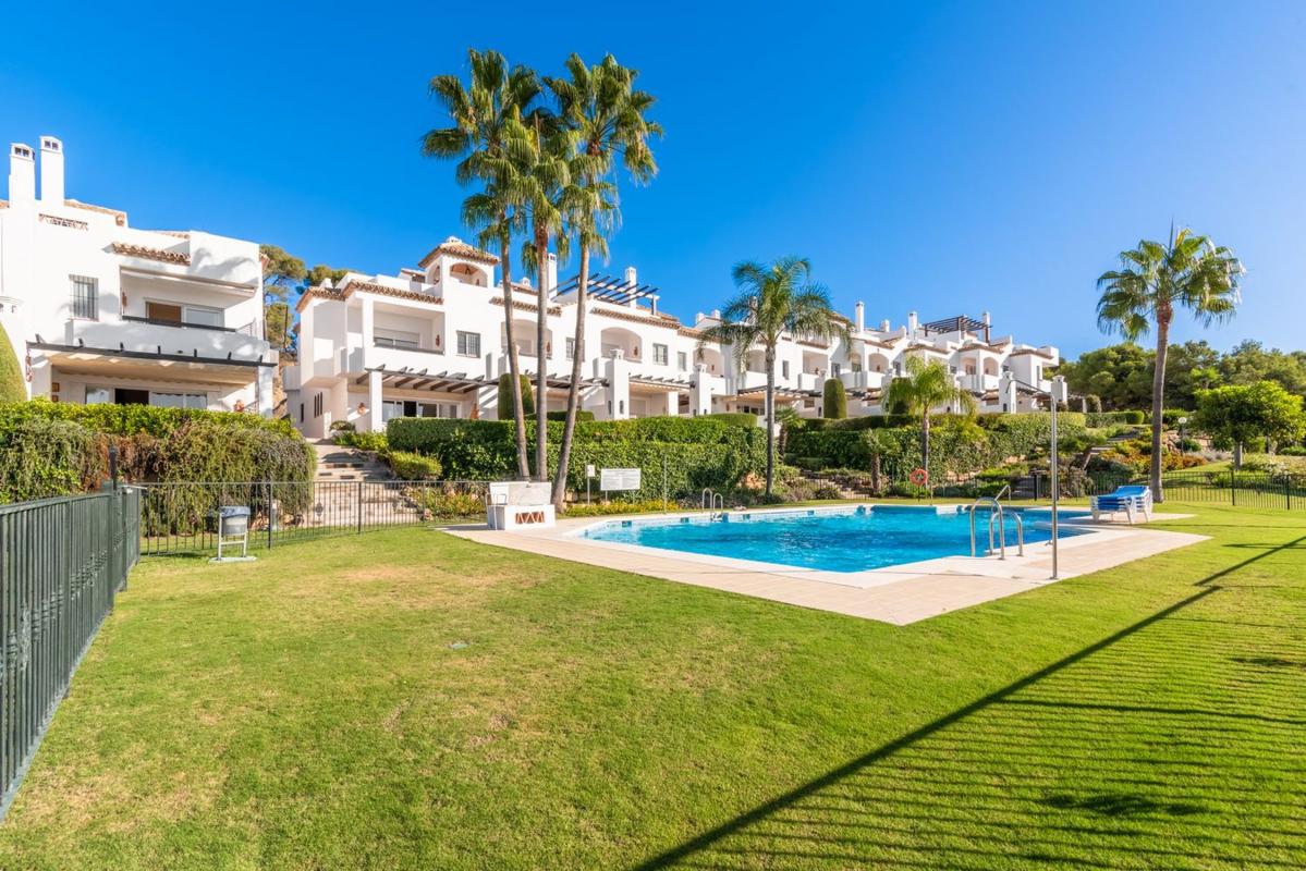Sale of townhouse in Chalet adosado en Aguilas, 31, Aloha, Marbella , Marbella photo 1