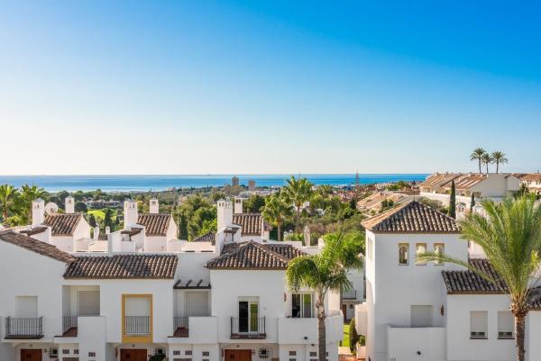 Chalet adosado en Aguilas, 31, Aloha, Marbella thumbnail 1