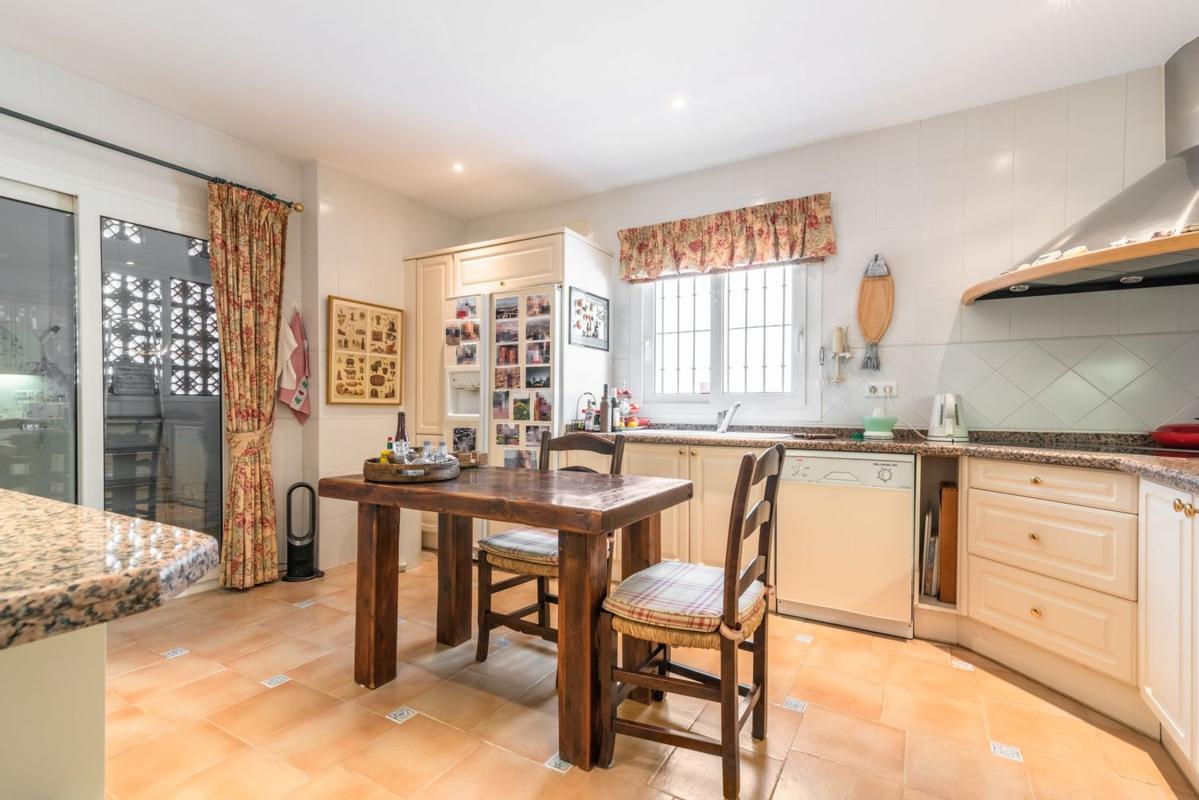Sale of townhouse in Chalet adosado en Aguilas, 31, Aloha, Marbella , Marbella photo 4