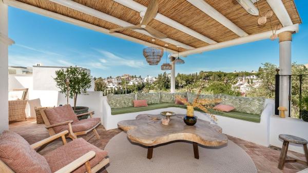 Chalet pareado en Cecilia Bohl De Faber, Lomas de Marbella Club, Marbella photo 2
