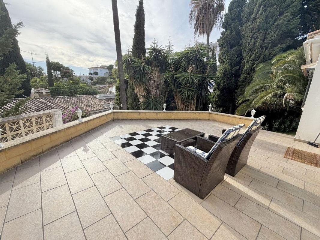 Properties for sale and rent in Spain photo 3