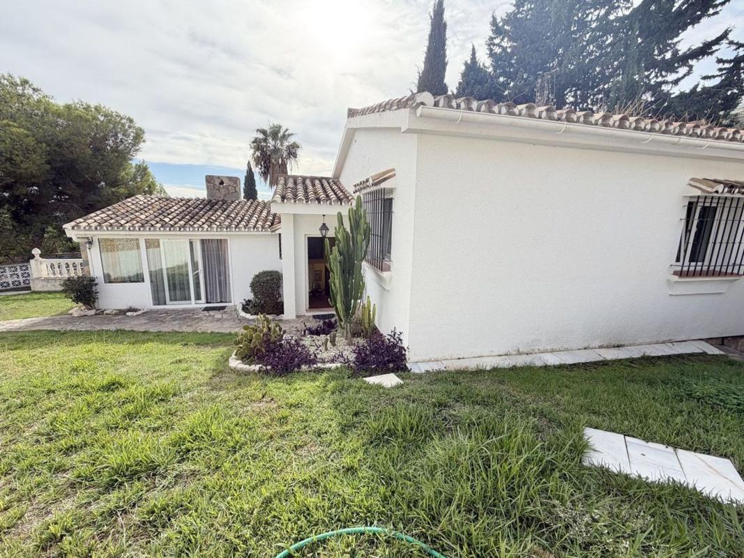 Properties for sale and rent in Spain photo 4