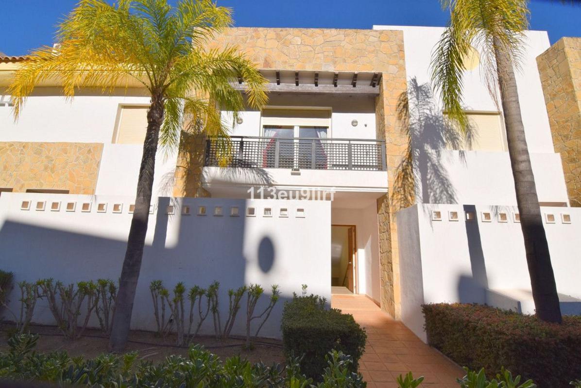 Продажа таунхауса в Chalet adosado en Lugar Urbanizacion Cala Golf, La Cala Golf - Lagar Martell, Mijas , Михас photo 1