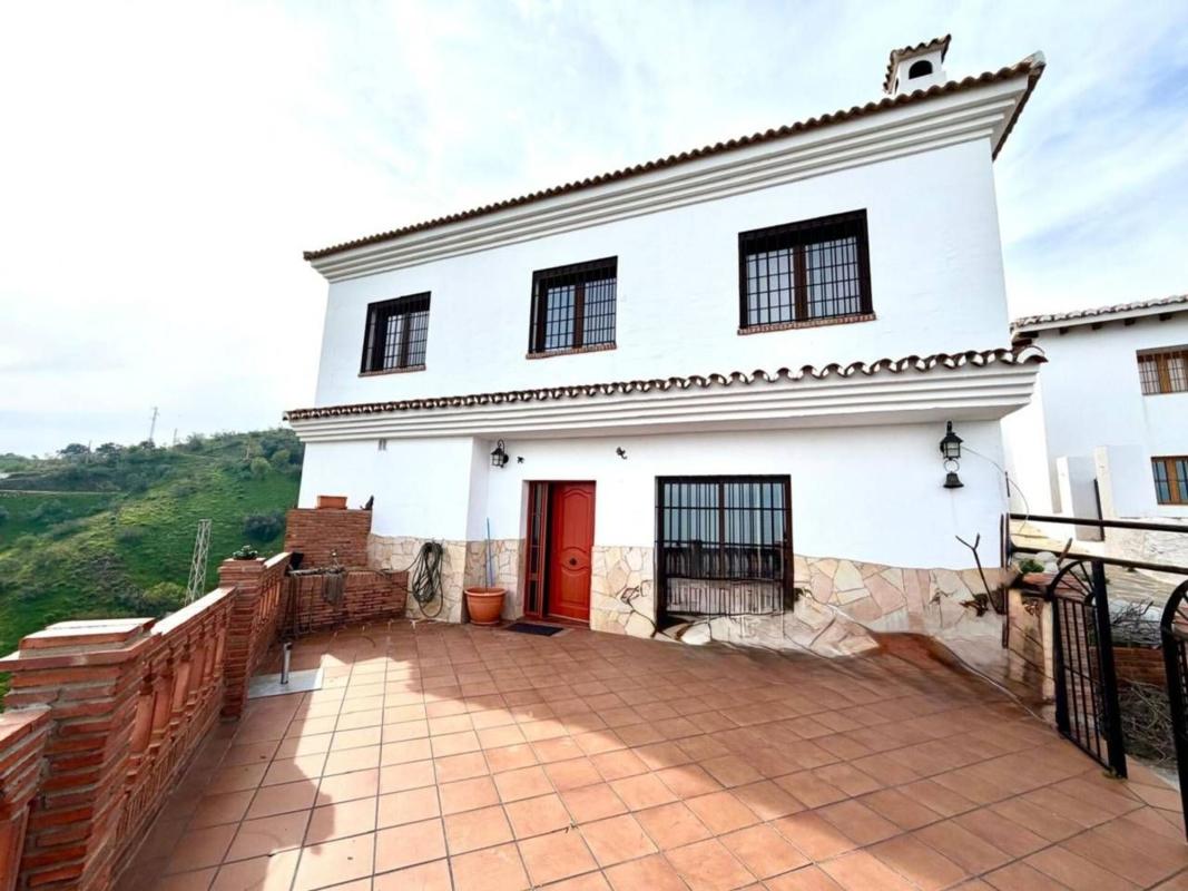 Продажа загородного участка в Finca rústica en Macharaviaya , Мачаравиаия photo 3