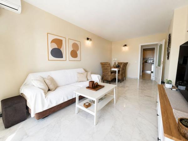 Venta de piso en Piso en Calle Emilio Prados, Los Rios - CARE, Mijas, Mijas
 photo 3