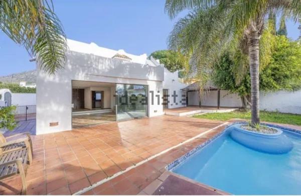 Casa o chalet independiente en Calle Benaojan, 23, Sierra Blanca, Marbella thumbnail 1