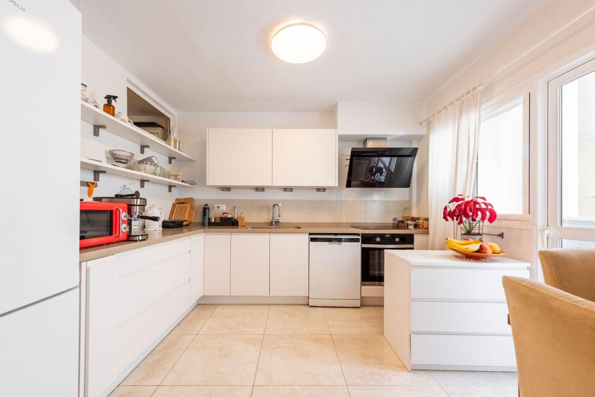 Venta de piso en Piso en Ceuta, Puerto de Estepona, Estepona, Estepona
 photo 2