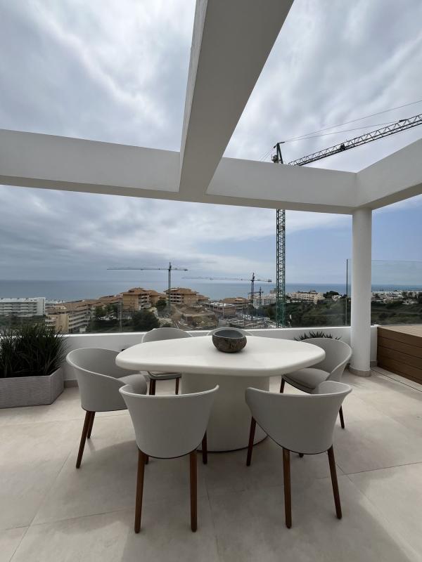 Sale of townhouse in  Chalet adosado en Calle Begoña, El Higuerón, Fuengirola , Fuengirola photo 4
