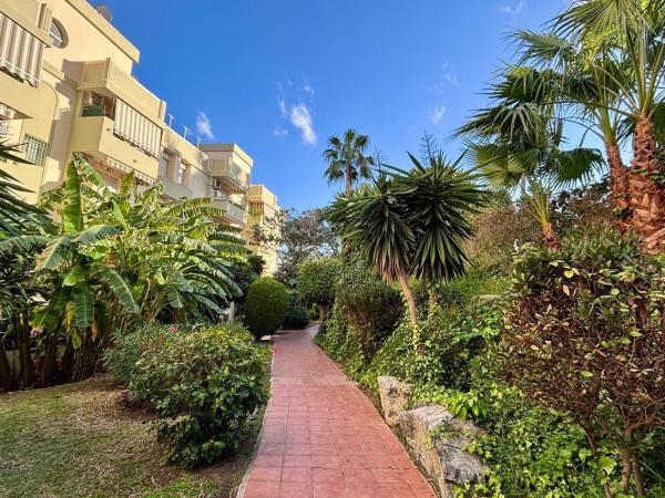 Sprzedaż mieszkania w Piso en Camino del Pilar, La Colina, Torremolinos, Torremolinos
photo 1