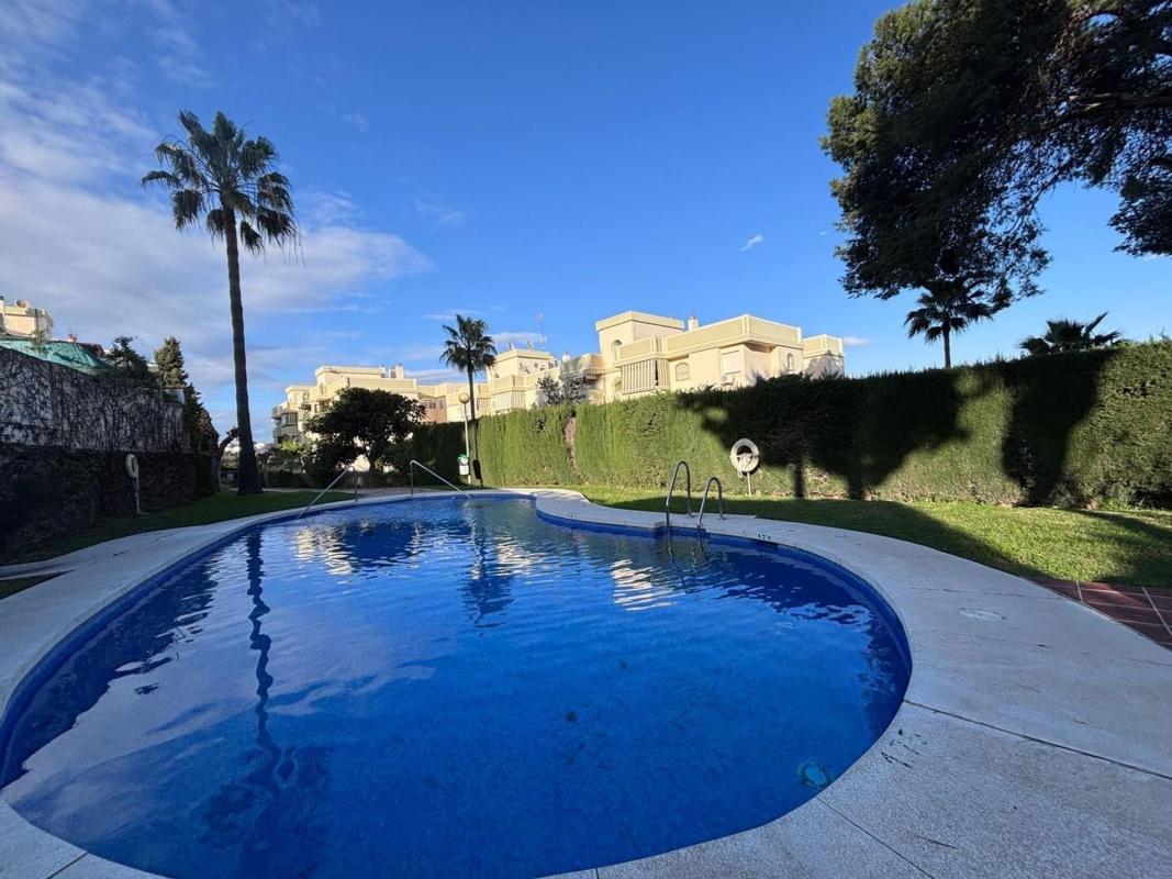 Sale of apartment in Piso en Camino del Pilar, La Colina, Torremolinos, Torremolinos
 photo 2